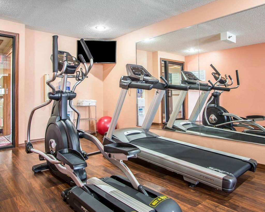 Quality Inn Morton at I 74 - photo 20