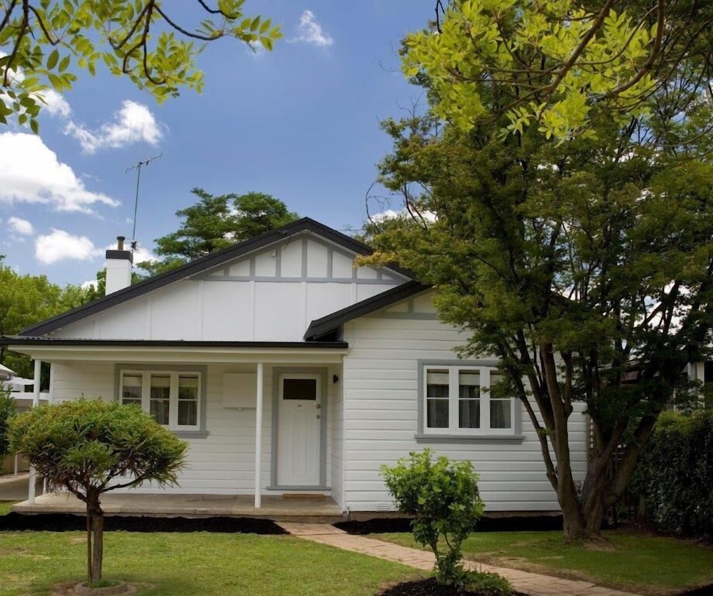 The Sampson Orange — 4-Star Luxury Hotel in Orange, Australia