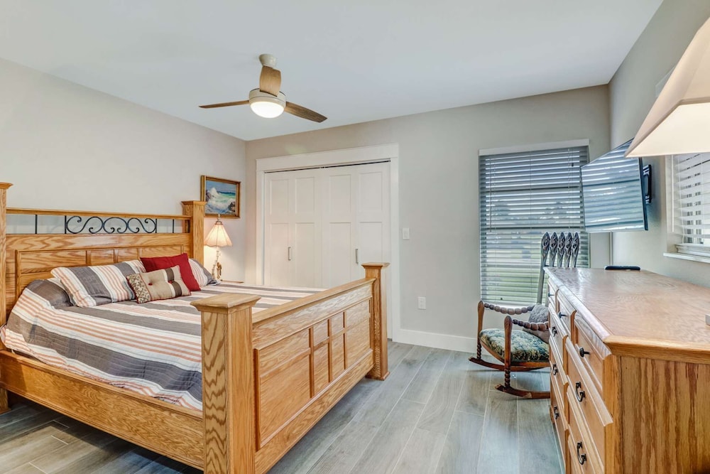 4836 4838 Esplanade St B Pool in Bonita Springs, United States