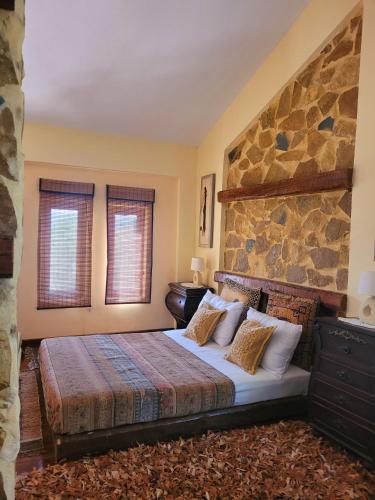 Ancient Greek Villa — 4-Star Luxury Hotel in Marathonas, Greece
