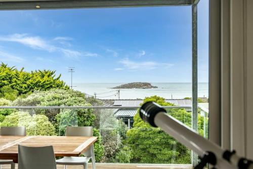 10 Passatt St Encounter Bay BYO Linen in Encounter Bay, Australia