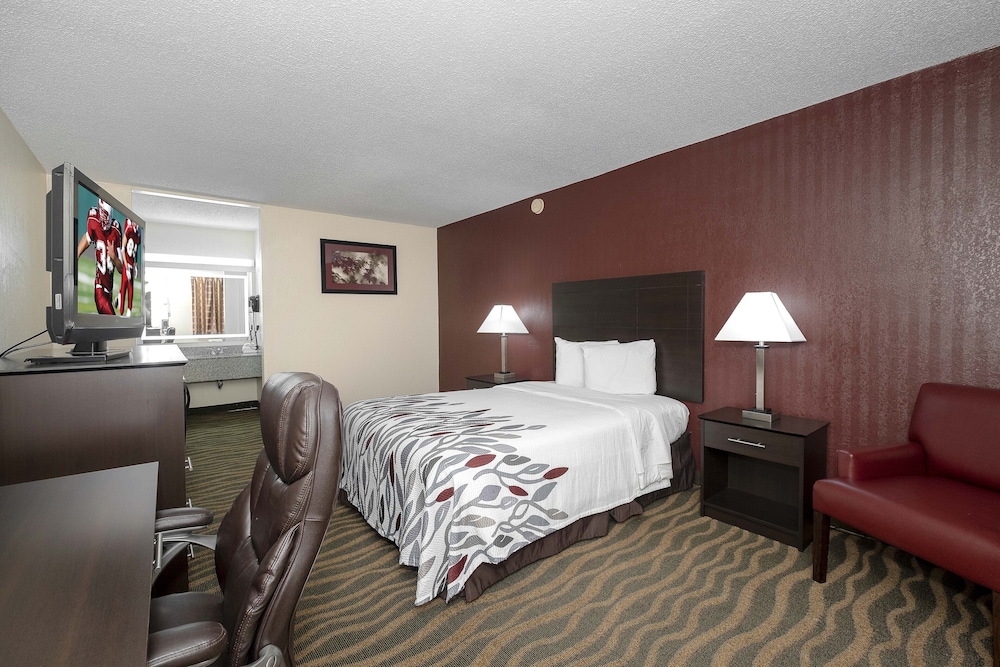 Red Roof Inn Murray - photo 8