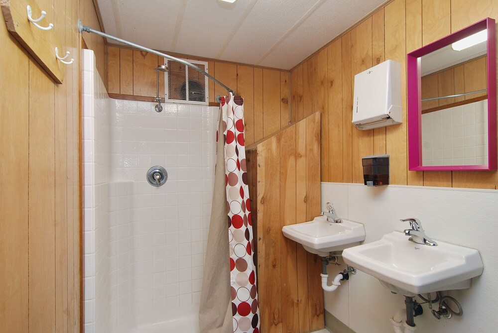 Silver Cove RV Resort - photo 23
