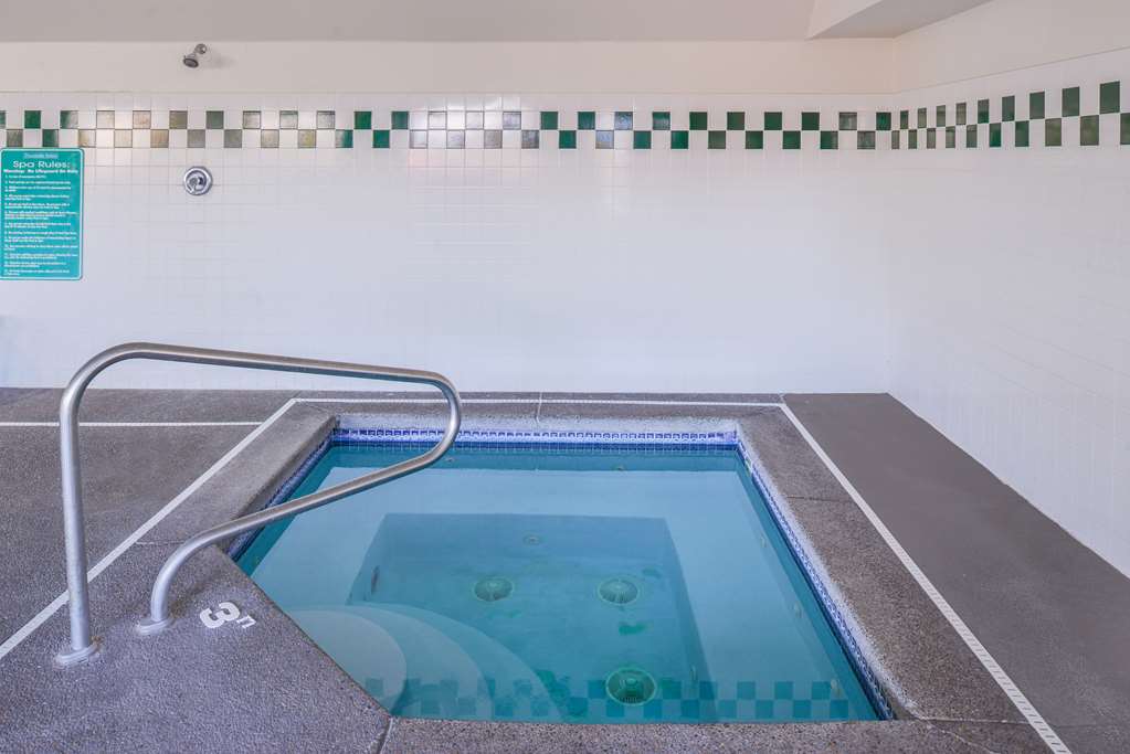 Travelodge Suites by Wyndham Newberg - photo 10