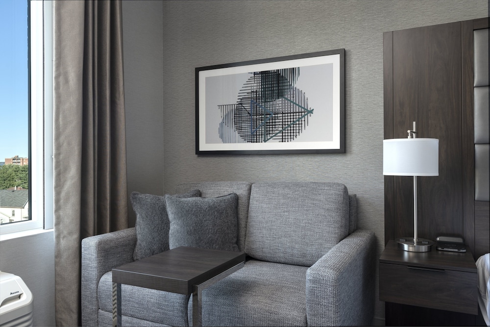 Holiday Inn Express Boston Logan Airport Revere by IHG - photo 11