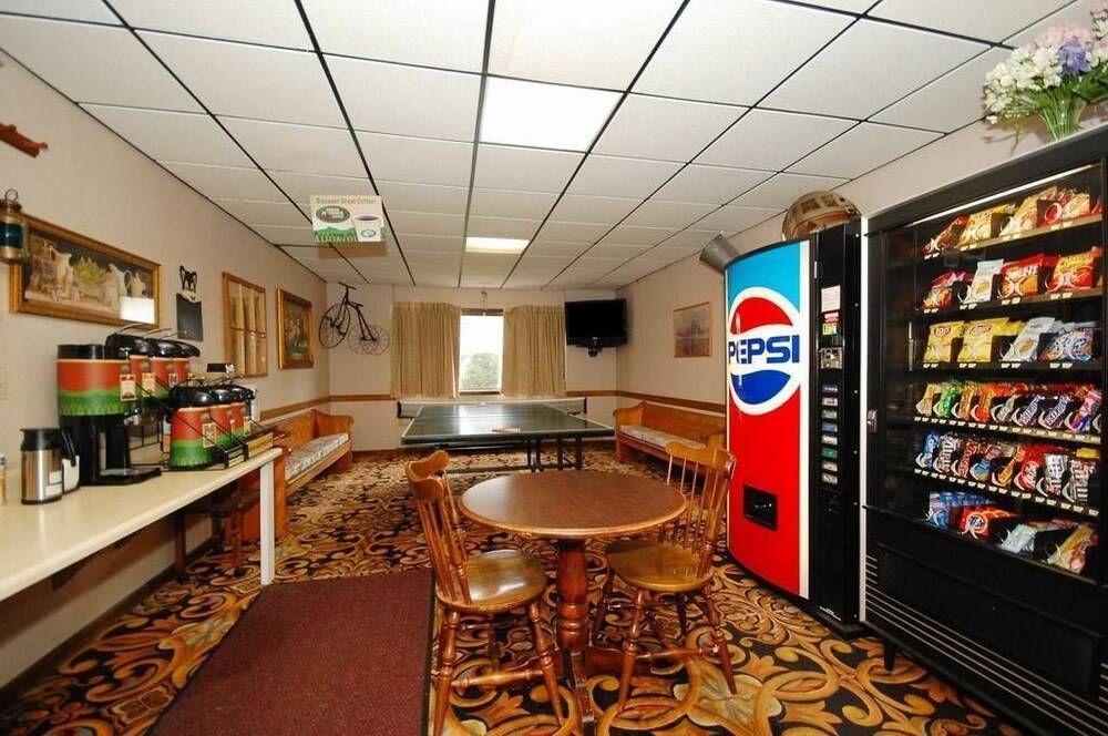 Hilltop Inn of Vermont - photo 34