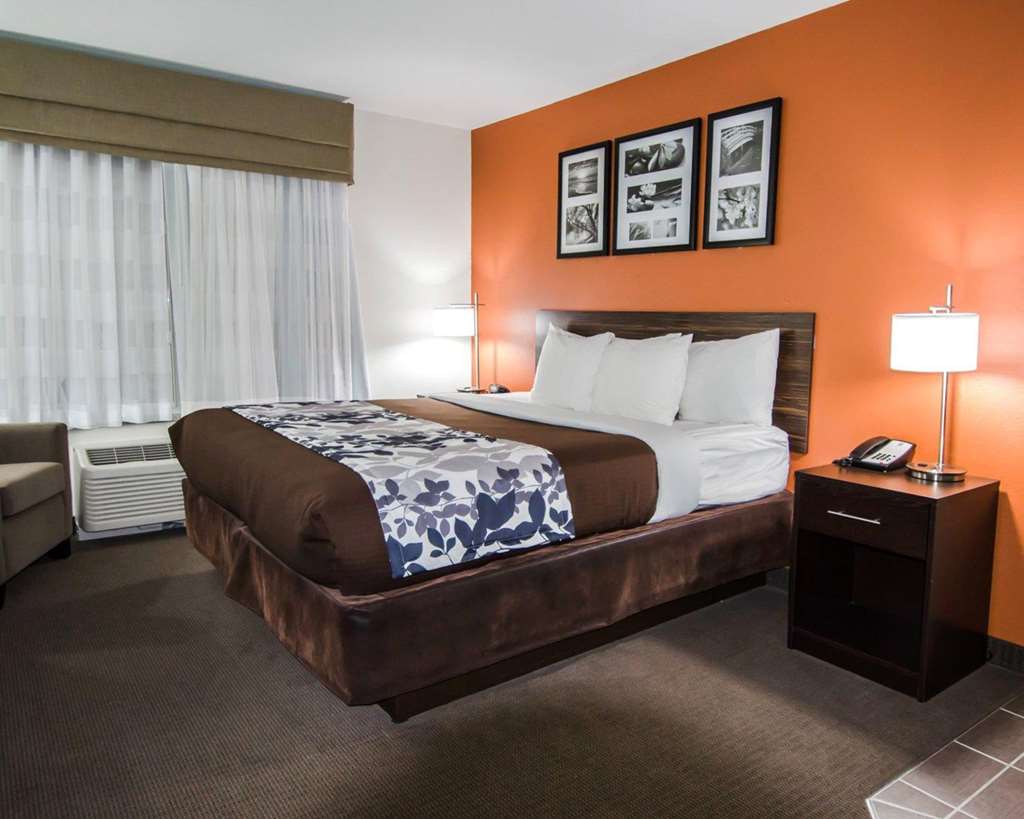 Sleep Inn & Suites and Conference Center Downtown - photo 15