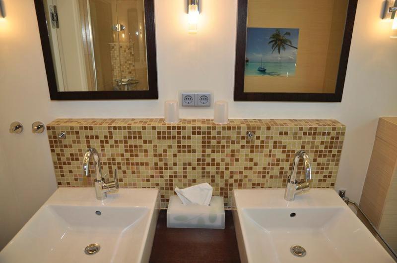 Hohrott 17 Villa Bellevue I — 4-Star Luxury Hotel in Heikendorf, Germany