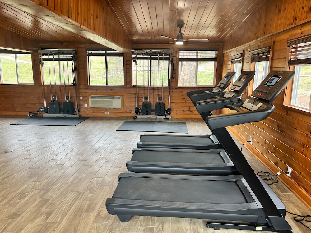 Tremont Lodge & Resort - photo 229