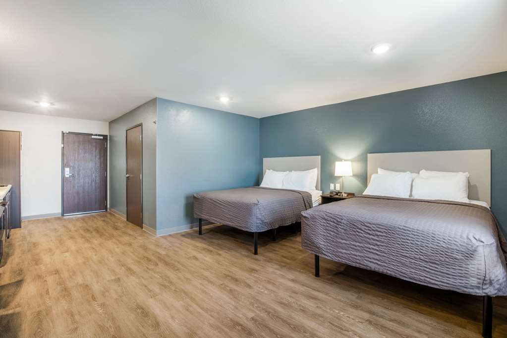 WoodSpring Suites Colton - photo 16