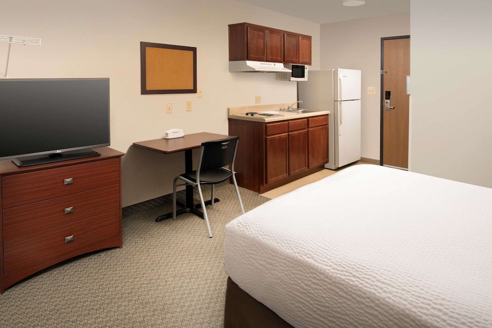 WoodSpring Suites Waco near University - photo 10