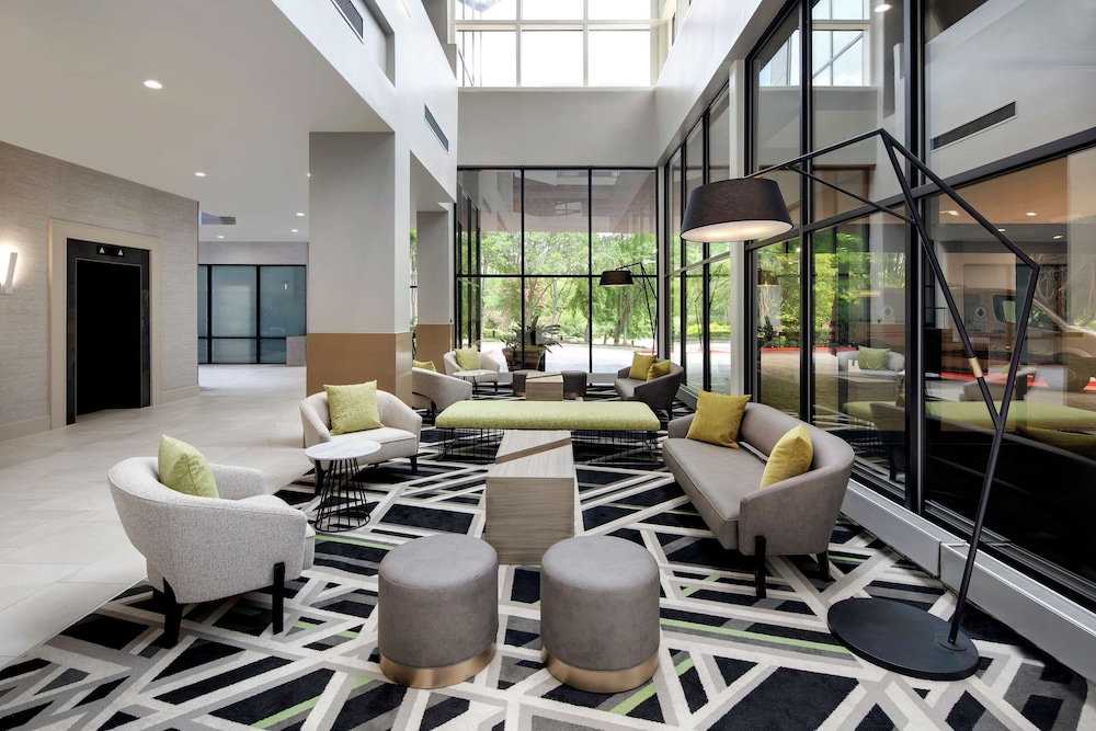 Embassy Suites by Hilton Atlanta Perimeter Center - photo 3