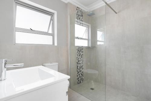Stunning Luxurious Apartment close to the beach