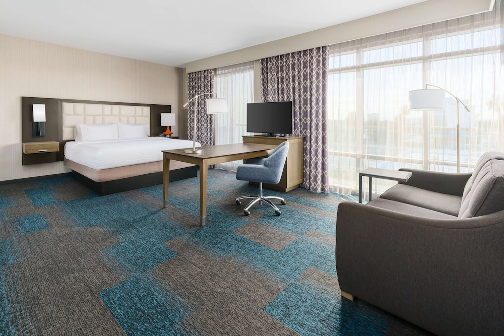 Hampton Inn & Suites LAX El Segundo - photo 13