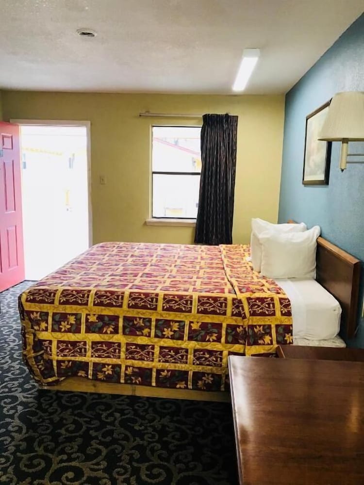Roosevelt inn Motel - photo 11