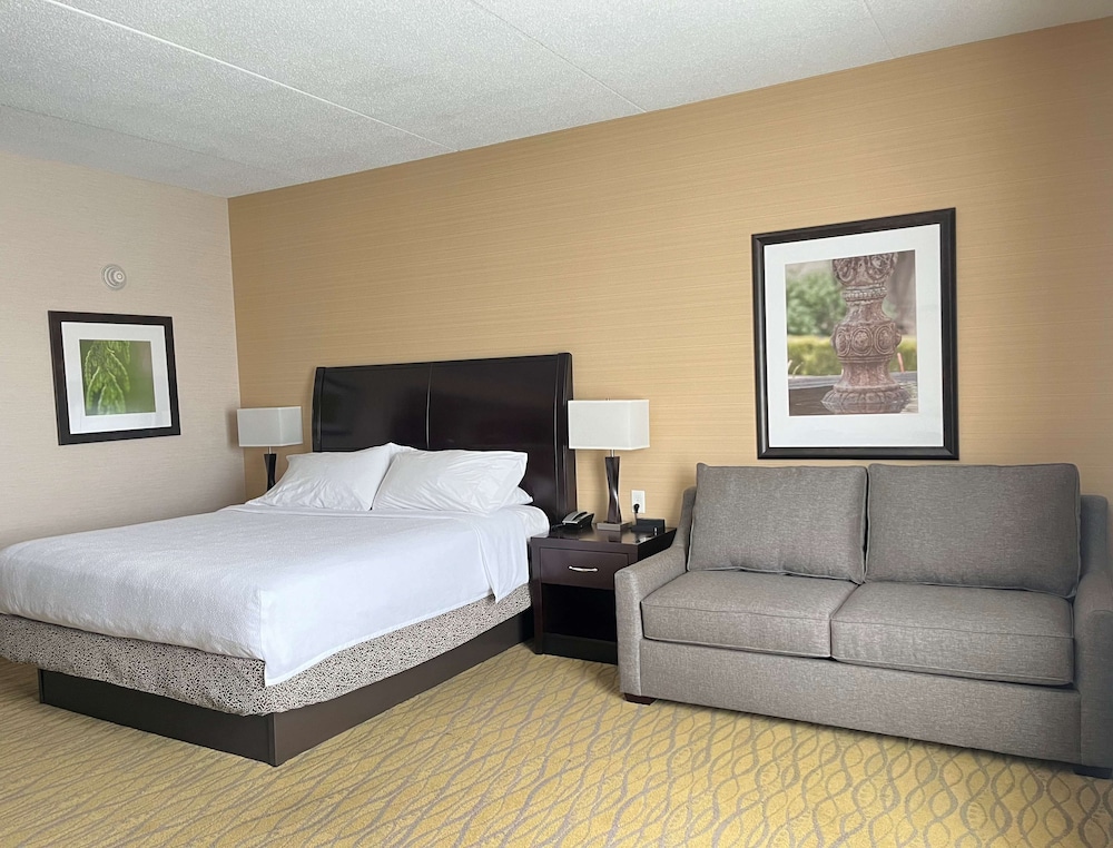 Hilton Garden Inn Indiana at IUP - photo 31