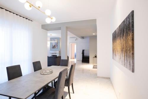 Savoia Luxury Penthouse — 4-Star Luxury Hotel in Rome, Italy