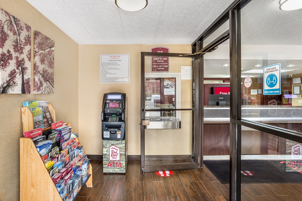 Red Roof Inn Tinton Falls Jersey Shore - photo 3