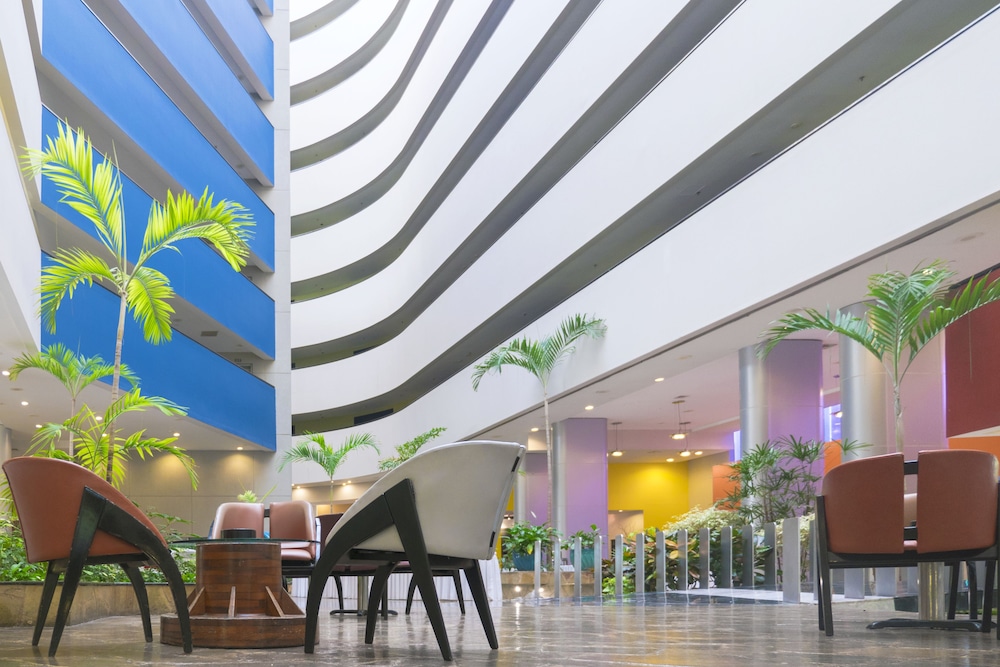 Lobby lounge