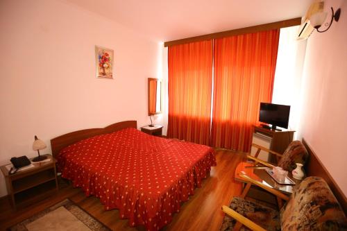 Hotel Moldova — Husi — photo 5