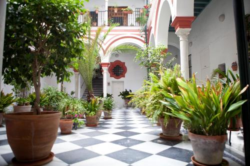 Casa Palacio La Giralda — 4-Star Luxury Hotel in Sevilla, Spain