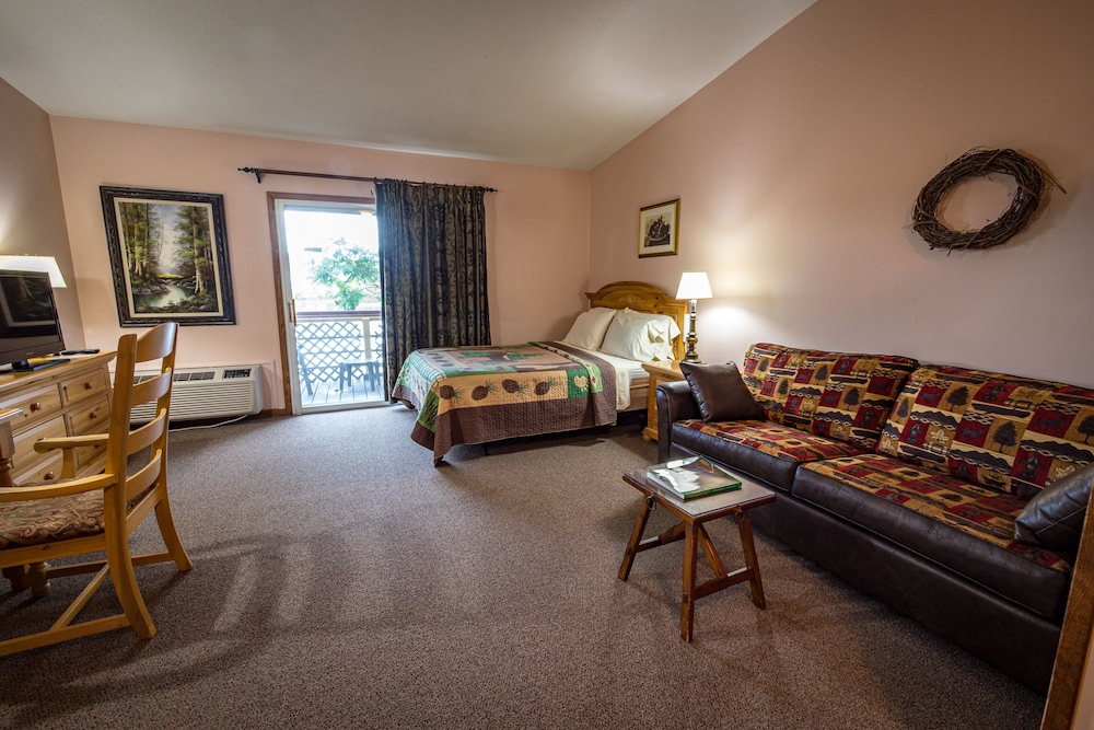 The Riverside Motel - photo 6
