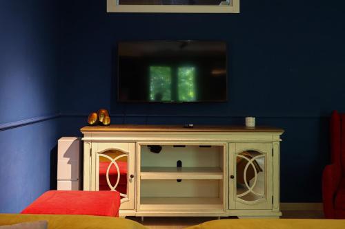 Stylish 2BR Apt in Vake Central Tbilisi By Wehost