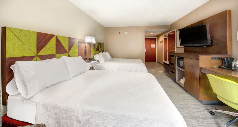 Hampton Inn Gaffney - photo 16