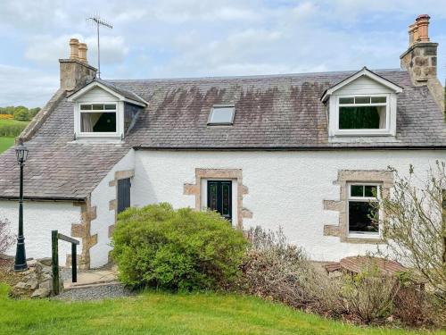 Longcroft Cottage 28233 — 4-Star Luxury Hotel in Insch, United Kingdom