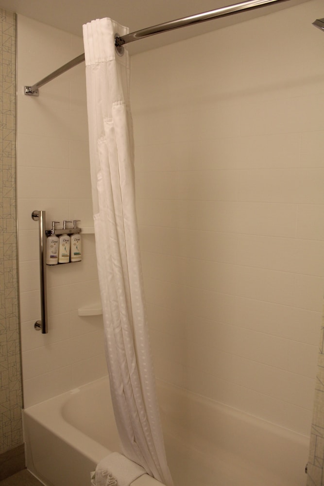 Holiday Inn Express and Suites Gettysburg by IHG - photo 24
