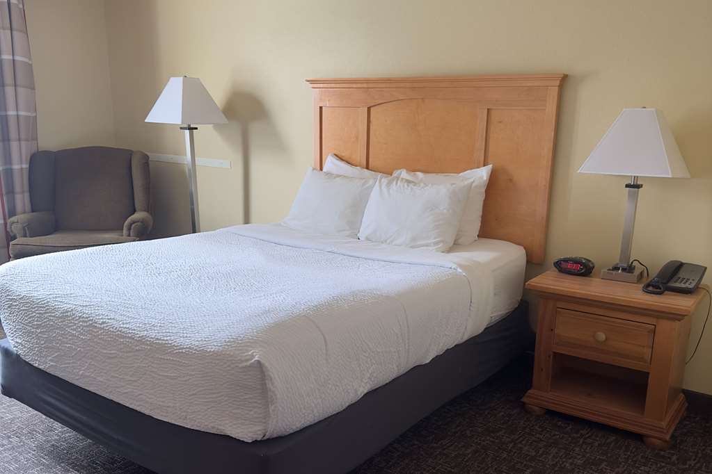 Sleep Inn & Suites near Spirit Mountain - photo 7