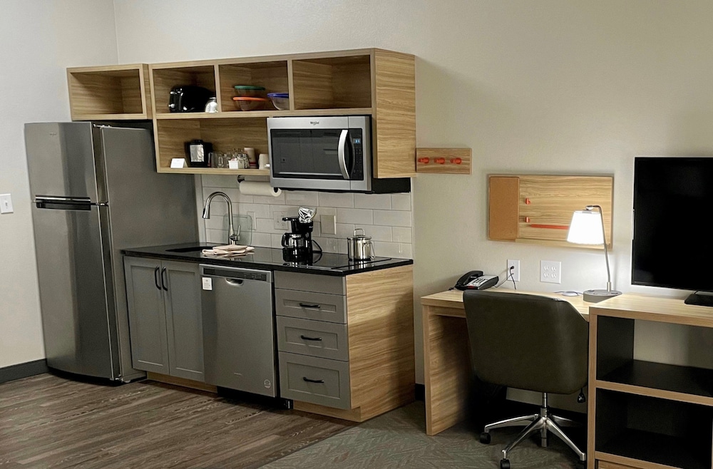 Candlewood Suites Tuscaloosa by IHG - photo 41