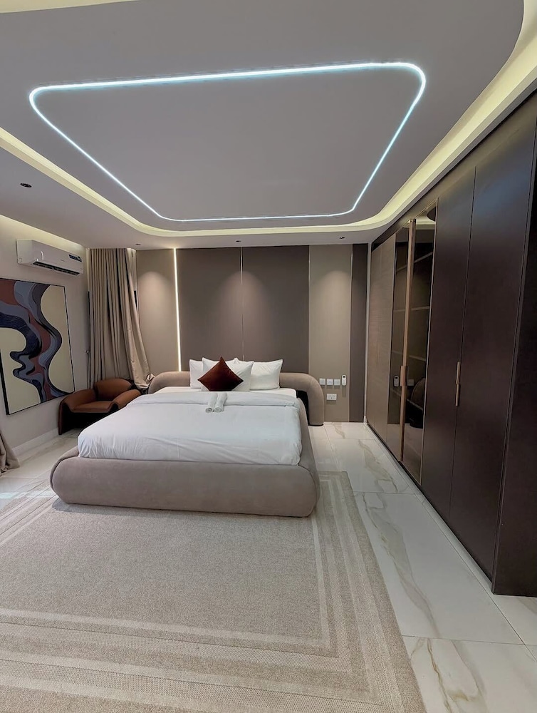 Macdestly Apartment — 4-Star Luxury Hotel in Abuja, Nigeria