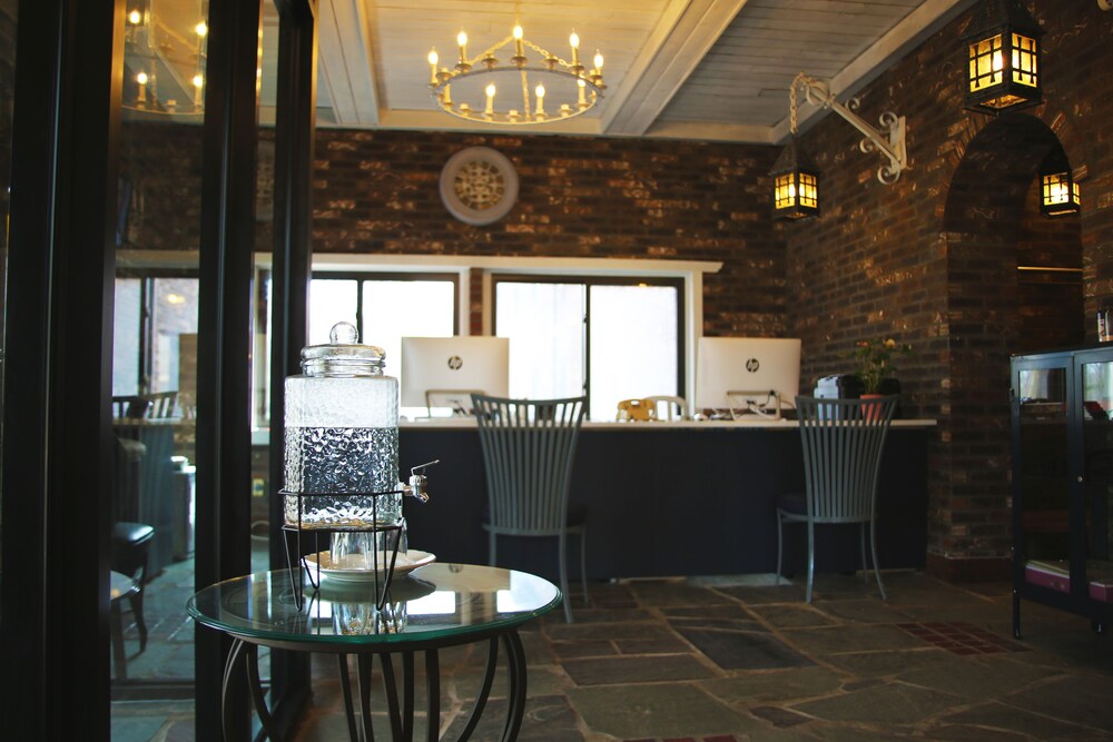 World Vacation Hotel - photo 2