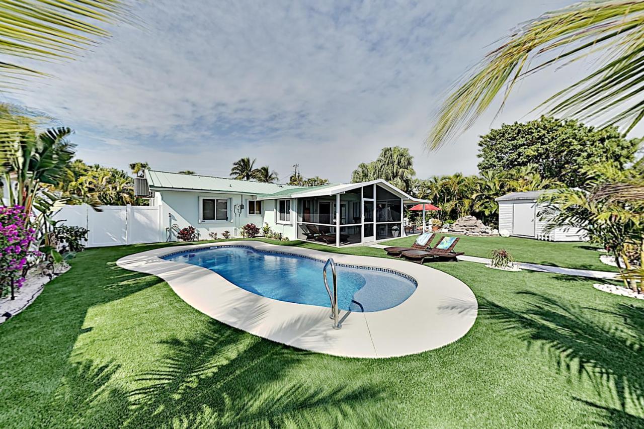 Coral Cove in Marathon, United States