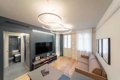 Casa da Anna incantevole nel cuore di Alba alloggio di design parcheggio — 4-Star Luxury Hotel in Alba, Italy