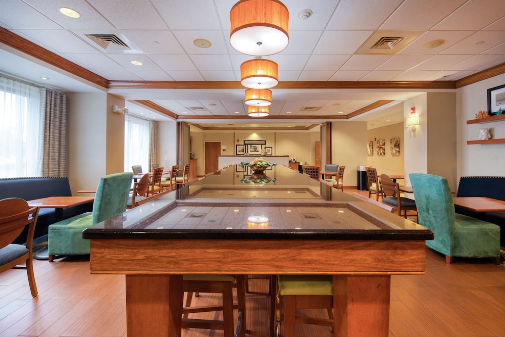 Hampton Inn Wilmington University Area Smith Creek Station - photo 55