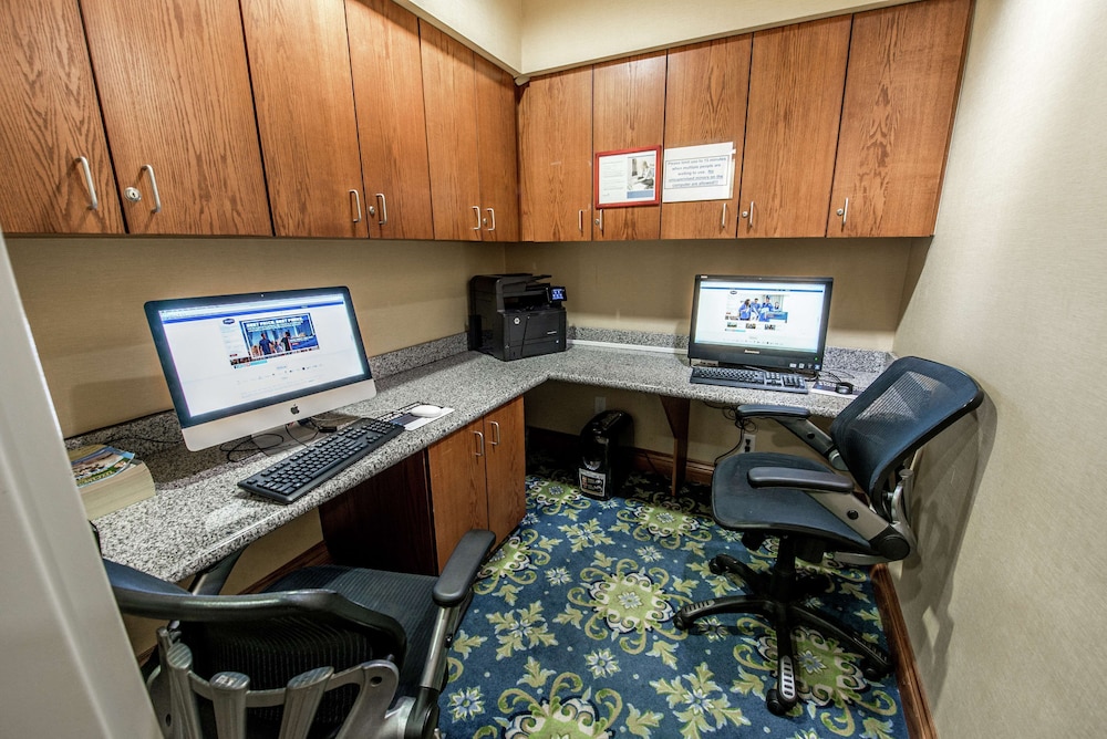 Hampton Inn Dallas Rockwall - photo 40