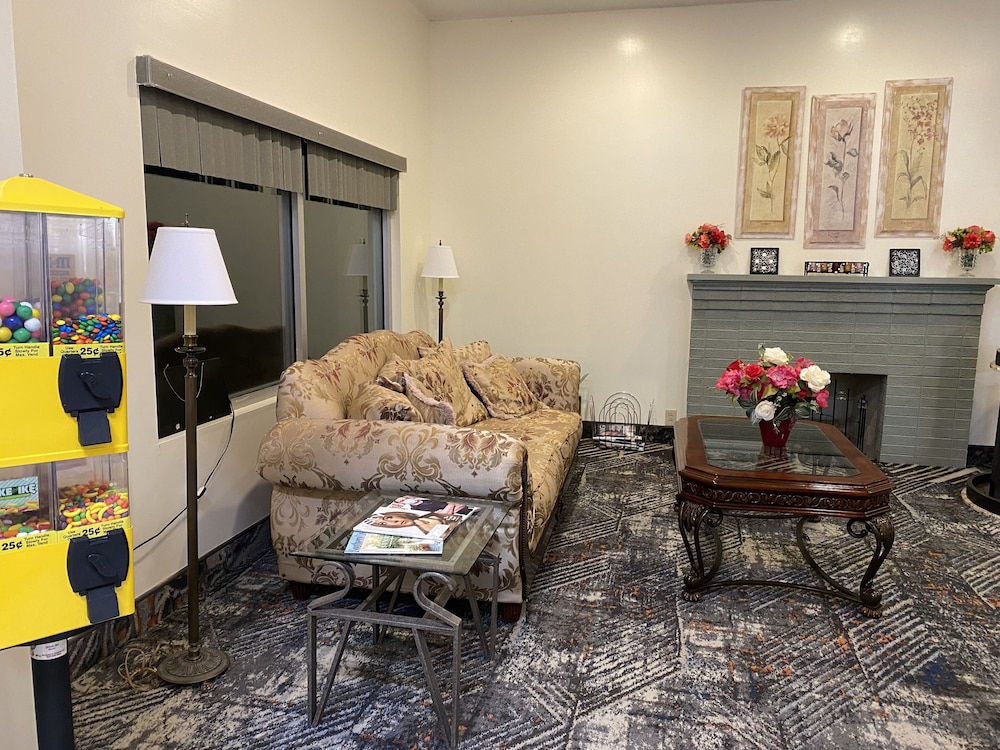 Knights Inn & Suites Dublin - photo 4