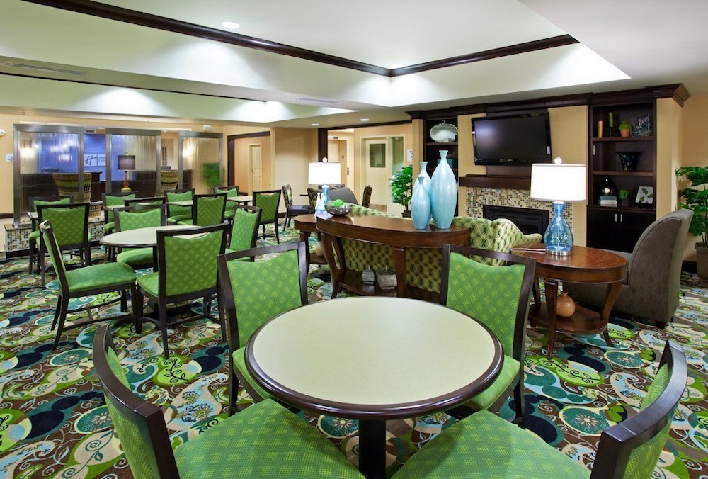 Holiday Inn Express Columbus Dublin by IHG - photo 37