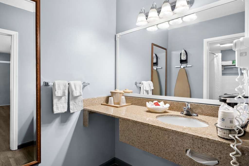 SureStay Plus Hotel by Best Western Brandywine Valley - photo 42