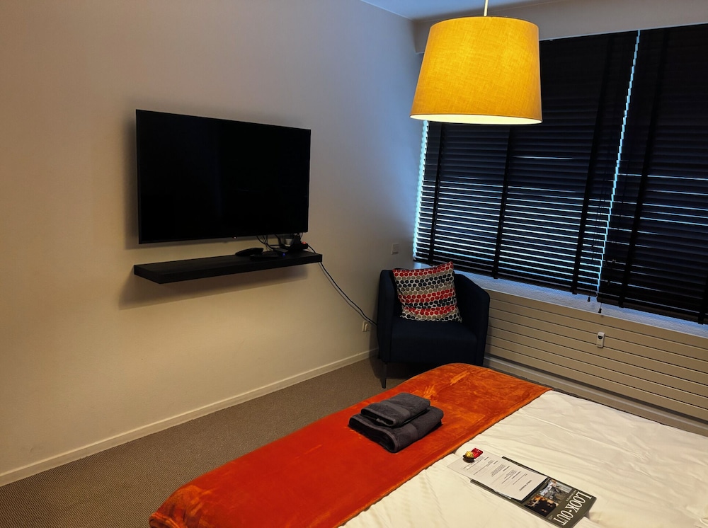 Studio met ensuite badkamer WiFi en TV