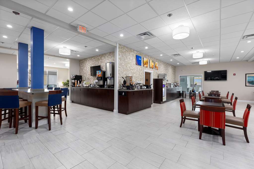 Comfort Inn & Suites Hazelwood St. Louis - photo 29