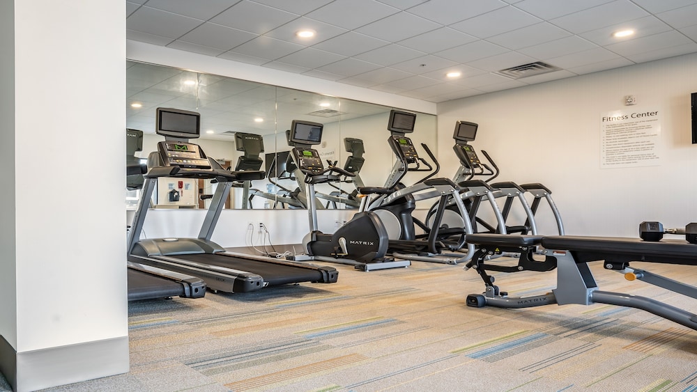 Holiday Inn Express and Suites Platteville by IHG - photo 19