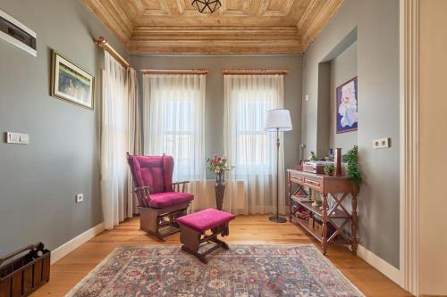 Nostalgic & Comfortable Historical Home — 4-Star Luxury Hotel in Istanbul, Turkey