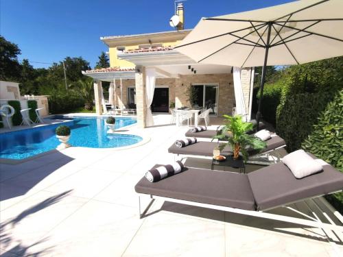 Villa Santo — 4-Star Luxury Hotel in Novigrad, Croatia