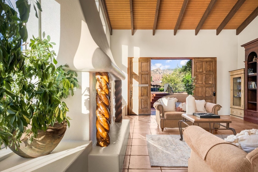 Adobe Village Southwest 1 Bedroom Apart Hotel by RedAwning - photo 14