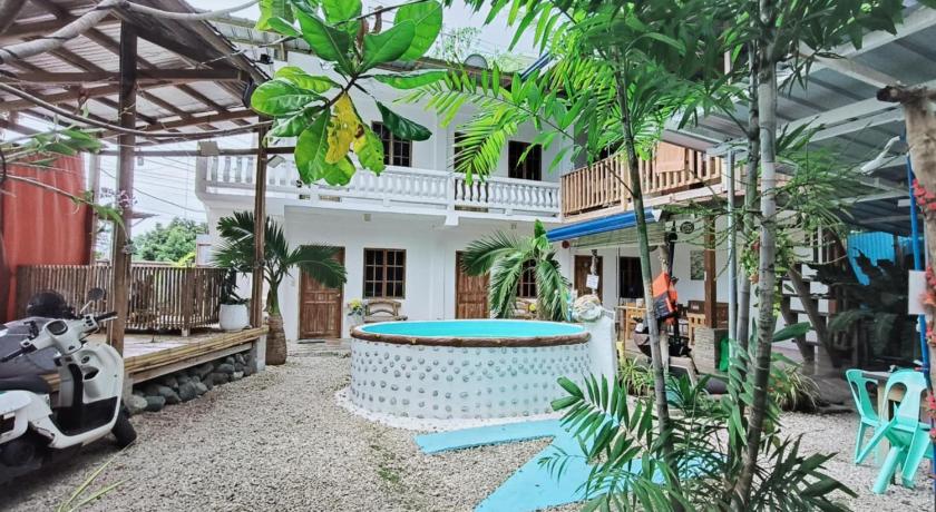 Gon Tourist Inn — hotel in Tawala