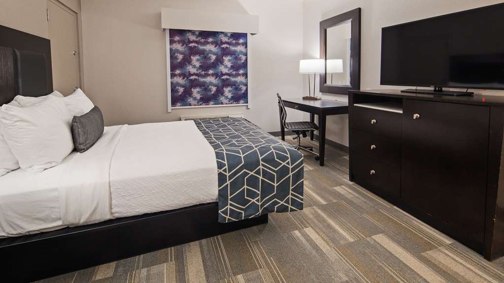 Best Western Plus Wilkes Barre Scranton Airport Hotel - photo 7