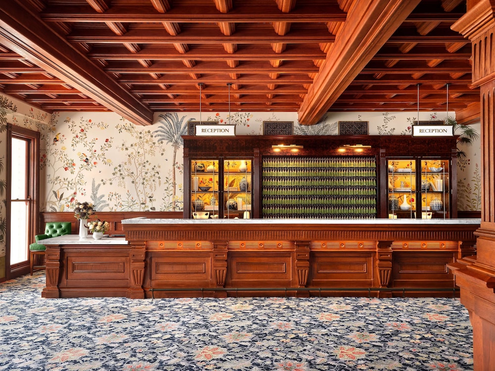 Hotel del Coronado Curio Collection by Hilton - photo 3